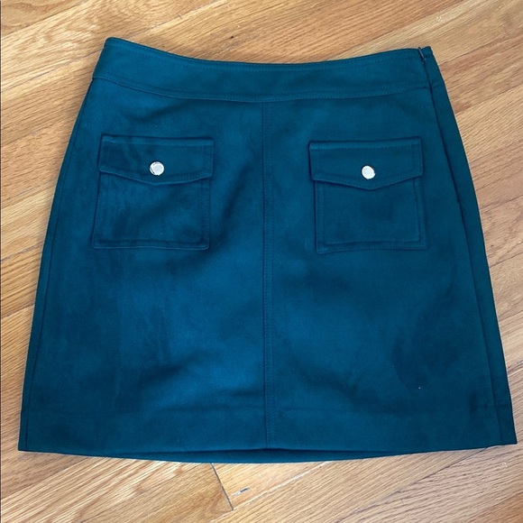 LOFT Green Mini Pencil Skirt for Casual Wear - Picture 1 of 3